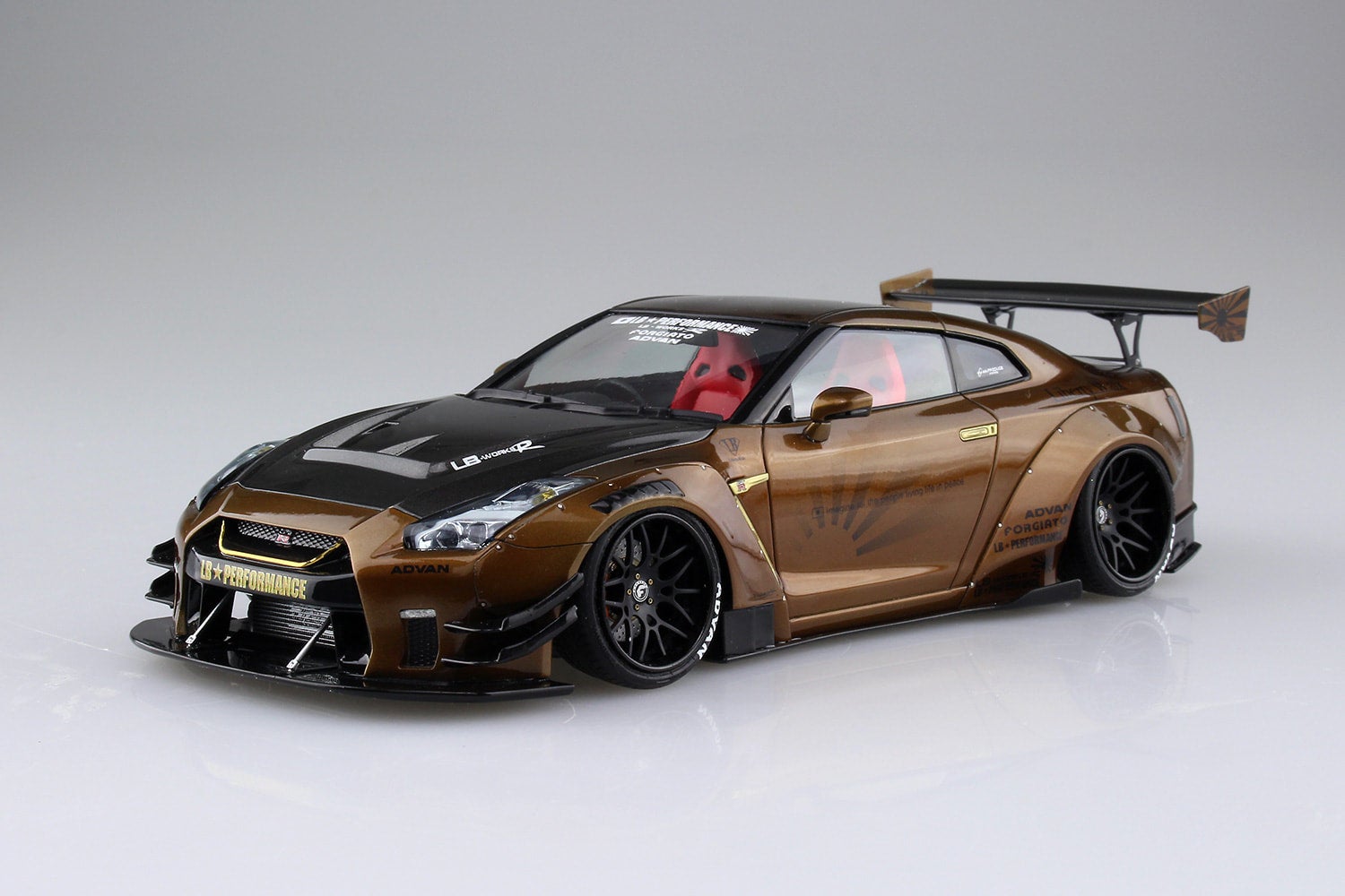 アオシマ LBWK R35 GT-R Ver.2 深リム 完全品 アオシマ LBWK R35 GT-R Ver.2 深リム 完全品の通販 by F.M.913